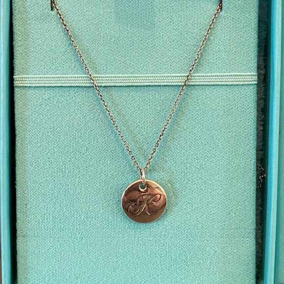 Selling a custom engraved Tiffany&Co 925 silver necklace. Standard length. - Picture 3 of 4